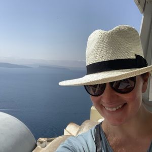 Meet your Posher, Jacquelyn